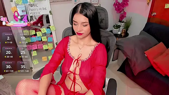 Julia-roberths online show from March 9, 1:15 pm