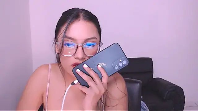 Snapshot of 1eve_rox chatting on February 2, 10:02 am 1eve rox online show from February 2, 10:02 am