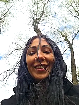 Snapshot of LeticiaWoods chatting on April 24, 10:50 am LeticiaWoods online show from April 24, 10:50 am
