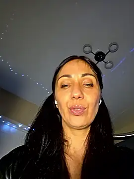 Snapshot of LeticiaWoods chatting on June 22, 9:34 pm LeticiaWoods online show from June 22, 9:34 pm