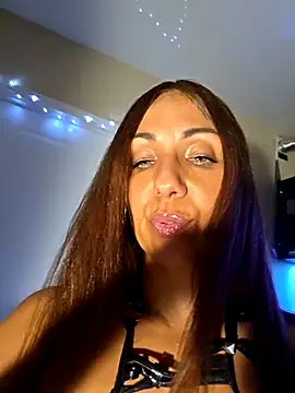 Snapshot of LeticiaWoods chatting on July 16, 8:48 pm LeticiaWoods online show from July 16, 8:48 pm