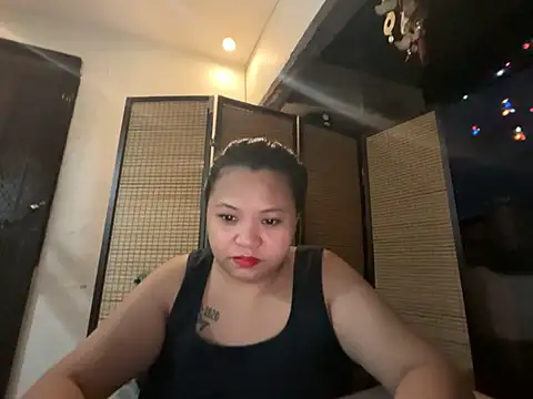 Snapshot of Asianwow22 chatting on July 25, 12:47 pm Asianwow22 online show from July 25, 12:47 pm