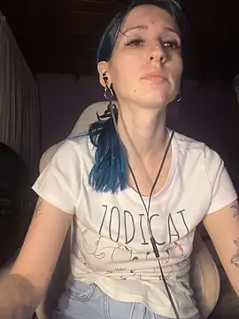 bunnydark00 online show from March 4, 5:24 am