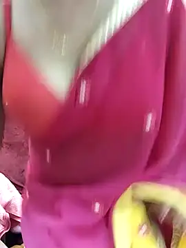 Queen Dolly online show from March 4, 6:07 pm