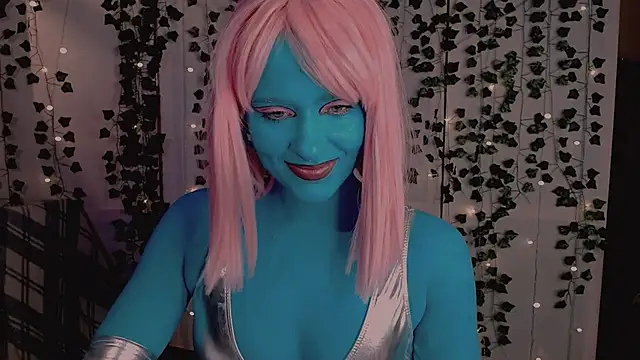 risha laas online show from October 31, 7:15 pm