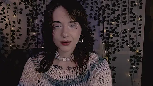 risha laas online show from November 20, 8:08 pm