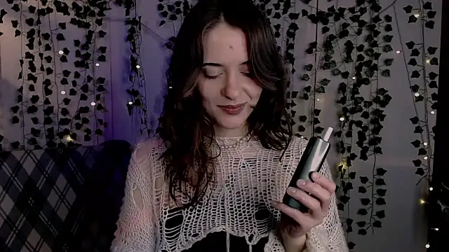 Snapshot of risha_laas chatting on May 30, 8:06 pm risha laas online show from May 30, 8:06 pm