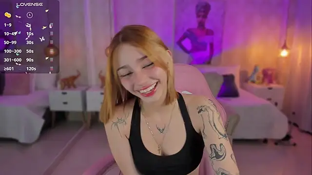 Snapshot of LITTLE-VIVI chatting on January 24, 4:05 am LITTLE-VIVI online show from January 24, 4:05 am