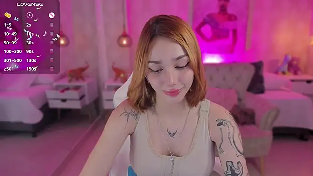 Snapshot of LITTLE-VIVI chatting on February 19, 6:33 am LITTLE-VIVI online show from February 19, 6:33 am