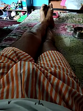 pinklips72 online show from October 13, 6:02 am