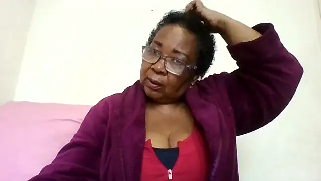 Snapshot of KinkyRicoSaisyours chatting on June 22, 2:47 pm KinkyRicoSaisyours online show from June 22, 2:47 pm