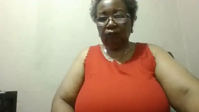 Snapshot of KinkyRicoSaisyours chatting on August 3, 9:15 am KinkyRicoSaisyours online show from August 3, 9:15 am
