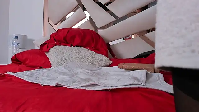 Snapshot of Naughty__Mom chatting on February 9, 1:03 pm Naughty Mom online show from February 9, 1:03 pm