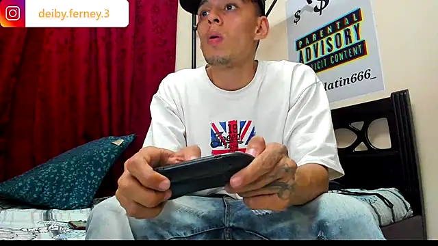 Snapshot of davidlatin66 chatting on January 23, 3:48 am davidlatin66 online show from January 23, 3:48 am