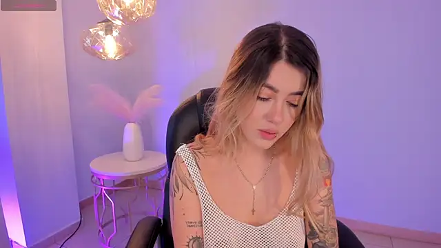 EveBensonX online show from September 12, 7:47 pm