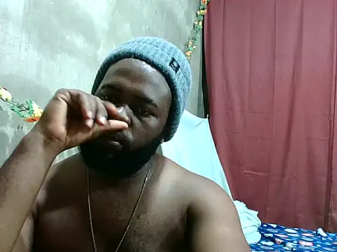 Snapshot of 2ocmaxi chatting on June 4, 4:07 am 2ocmaxi online show from June 4, 4:07 am