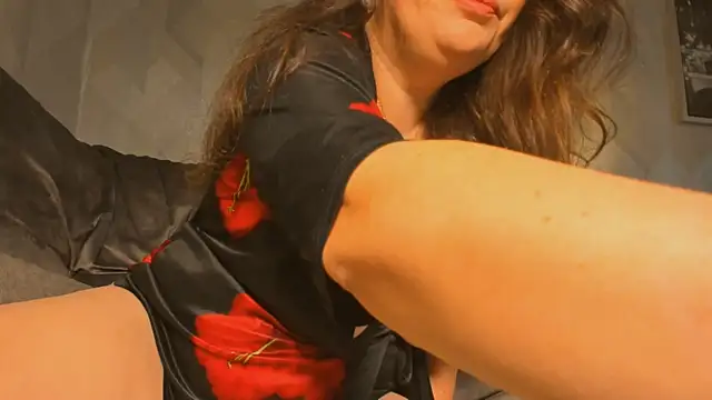 Snapshot of Jessica_555 chatting on December 7, 6:21 am Jessica 555 online show from December 7, 6:21 am