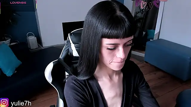  Jessy Moon  online show from March 5, 7:32 pm