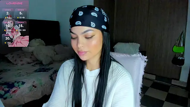 Snapshot of Daddysweeeetbody chatting on January 3, 11:33 pm Daddysweeeetbody online show from January 3, 11:33 pm