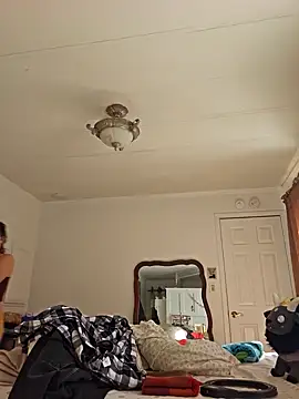 mossy kiss online show from January 12, 4:50 pm