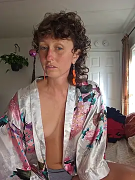 mossy kiss online show from November 1, 8:22 pm