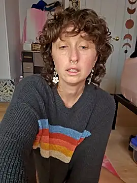 mossy kiss online show from December 17, 8:04 pm