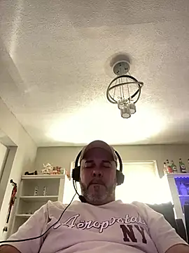 Cristian-Brayan online show from April 8, 2:50 pm