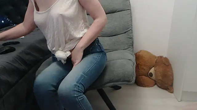 Snapshot of mesexylady34 chatting on June 1, 9:38 pm mesexylady34 online show from June 1, 9:38 pm