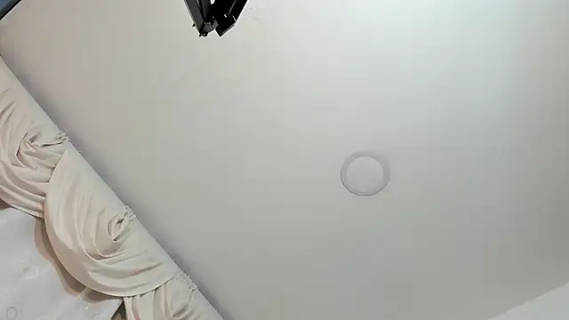 Snapshot of sarita_loven chatting on May 8, 5:02 am sarita loven online show from May 8, 5:02 am