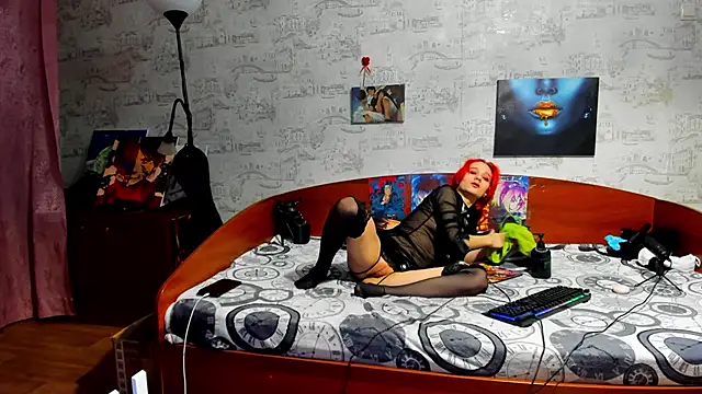 KagamiTayga online show from February 6, 2:49 am