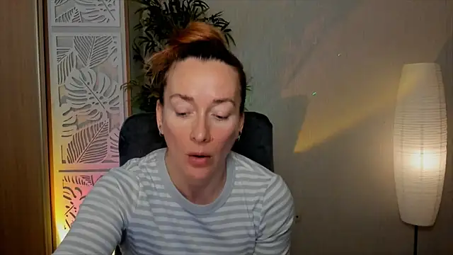 RebeccaMartinez online show from April 12, 7:13 am