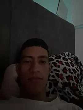 Angelstripboy online show from February 6, 9:06 pm