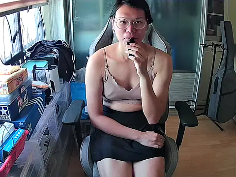 swimsuitloves online show from June 13, 4:43 am