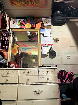 Snapshot of TrashleyRosebud chatting on November 21, 5:00 pm TrashleyRosebud online show from November 21, 5:00 pm