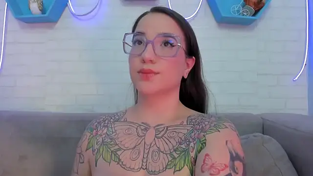 Snapshot of DEVA_BLUE_ chatting on January 20, 7:47 am DEVA BLUE  online show from January 20, 7:47 am