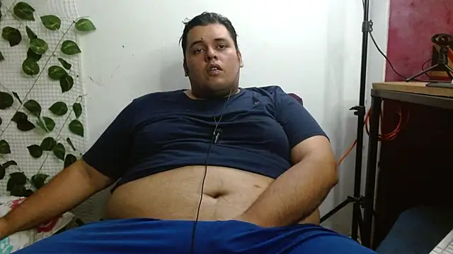 Snapshot of altairstudiosvip_ chatting on February 15, 4:12 pm altairstudiosvip  online show from February 15, 4:12 pm