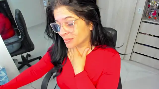Snapshot of BellaFlaming chatting on June 18, 12:53 pm BellaFlaming online show from June 18, 12:53 pm