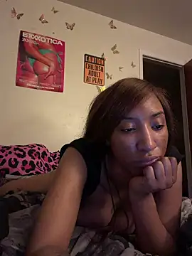 Snapshot of Iceblanca chatting on April 18, 1:20 am Iceblanca online show from April 18, 1:20 am