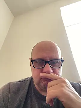 Snapshot of vanjbi45 chatting on February 19, 7:39 am vanjbi45 online show from February 19, 7:39 am