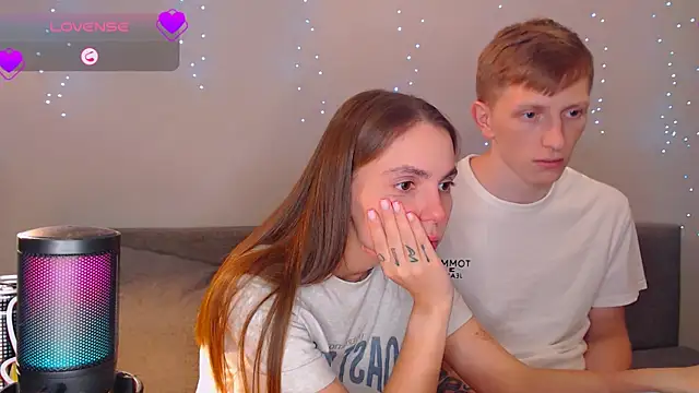 juliaanddima online show from March 2, 12:42 am