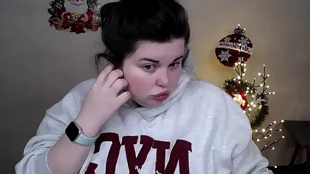 Emily Mo online show from December 16, 6:29 am