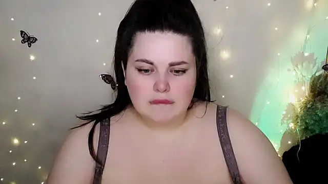 Emily Mo online show from February 12, 10:43 am