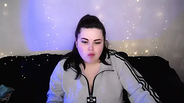 Emily Mo online show from March 5, 6:42 am