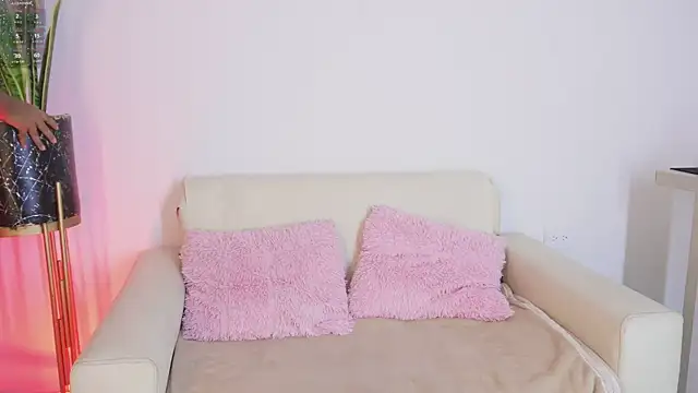 Anais aradia online show from March 11, 4:51 am