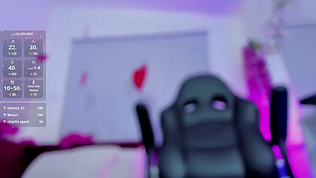 mia thompsonn  online show from March 20, 5:47 pm