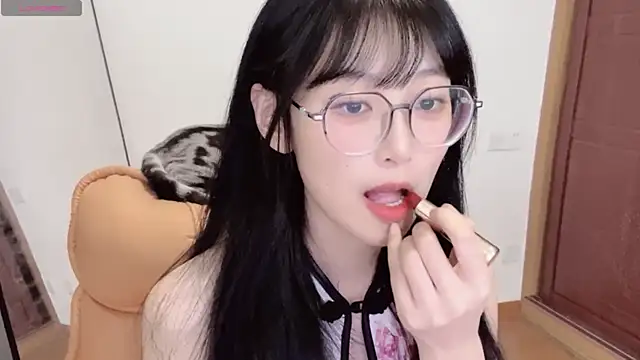 4uoki online show from October 11, 5:00 pm