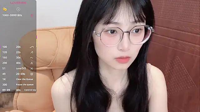 4uoki online show from July 5, 3:19 pm