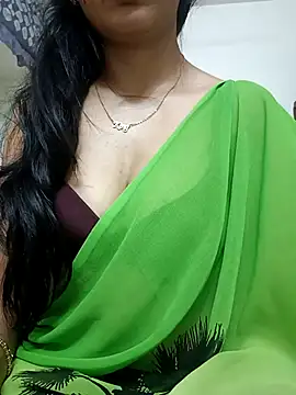 Snapshot of _surbhi_ chatting on May 2, 4:06 am surbhi online show from May 2, 4:06 am