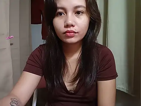 Snapshot of sweet_goldenAngel chatting on August 2, 10:30 pm sweet goldenAngel online show from August 2, 10:30 pm