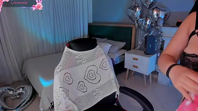 scarlet miller1 online show from March 3, 6:01 pm